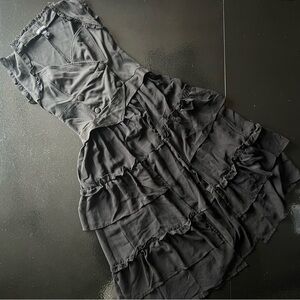 ❌ SOLD Hot Topic Black Ruffled Vest High-Low Sheer Mesh Train Medium